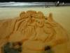 Sculpture sur sable, un artiste local